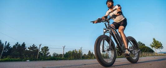 Many riders wonder if the CLIMBER e-bike is suitable for riding in snowy conditions. The answer is a resounding YES!